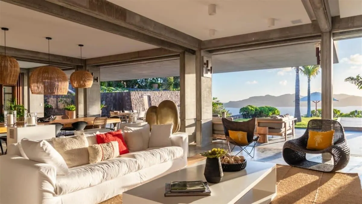 Pointe Milou Exceptional Villa Close To Lorient Beach